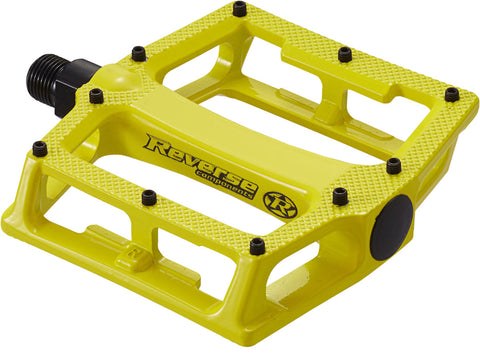 REVERSE Pedal Super Shape-3D (Yellow) - GiraSykkel